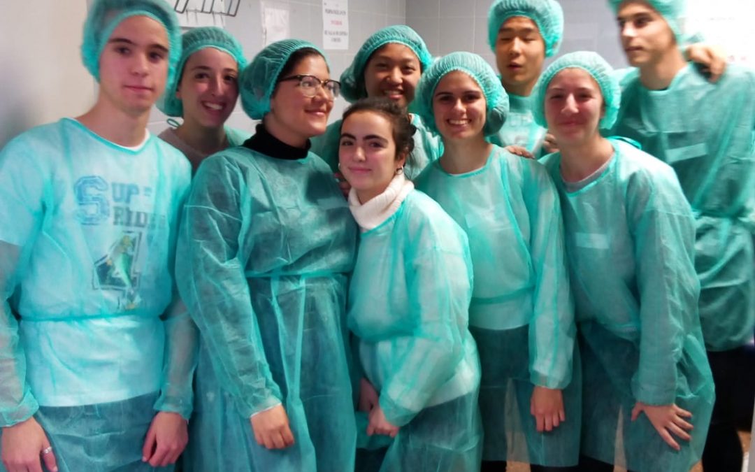 BIOLOGIA MÉS ENLLÀ DE L’AULA