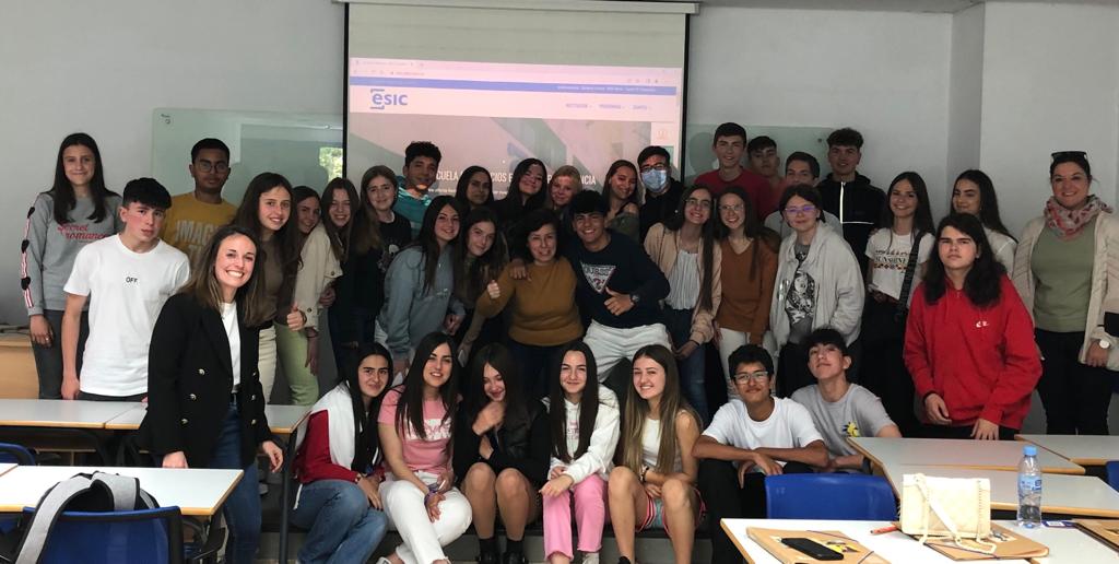 ALUMNAT D’ECONOMIA A L’ESCOLA DE MÀRKETING ESIC